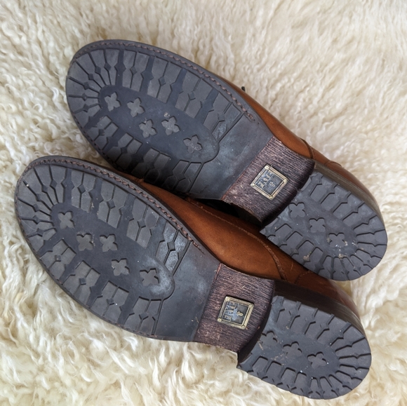 Frye Cap Toe Oxfords - Picture 2 of 3